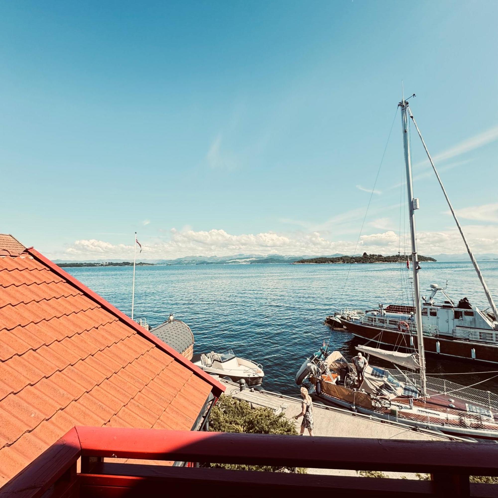 Sjoberg Hotell Og Ferie Leiligheter Osthusvik Екстер'єр фото
