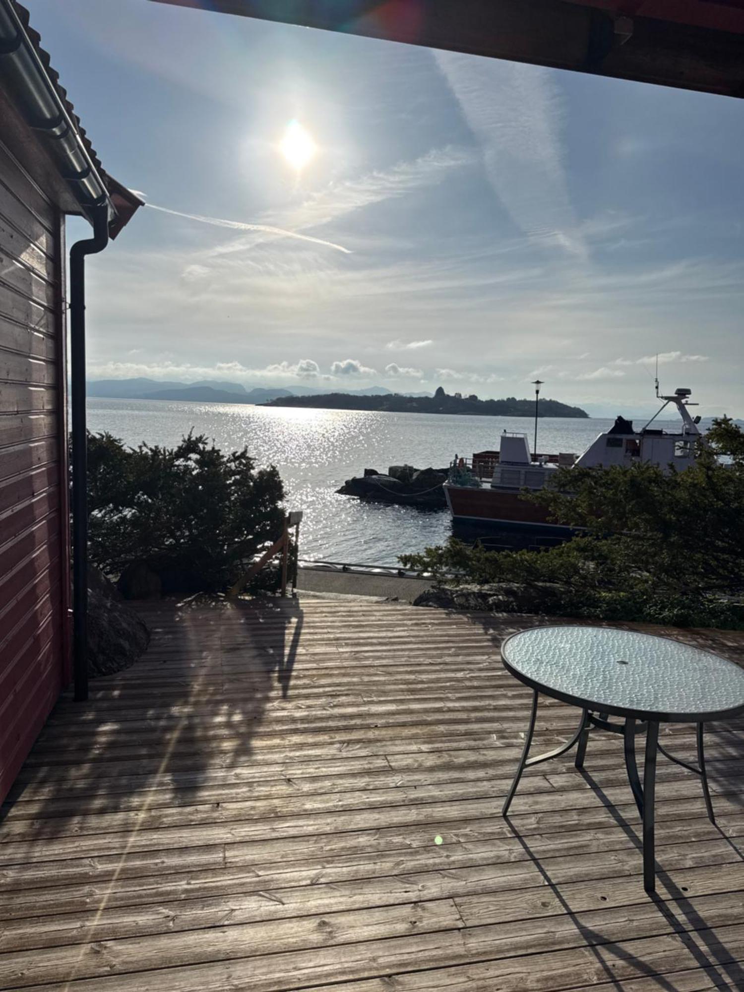 Sjoberg Hotell Og Ferie Leiligheter Osthusvik Екстер'єр фото